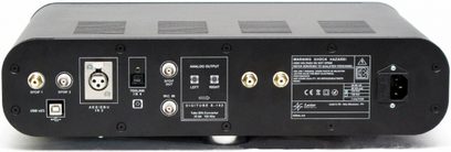 Lector audion DIGITUBE S-192/DSD -muunnin, musta, etupuoli liitännöillä, painikkeilla ja näytöllä
