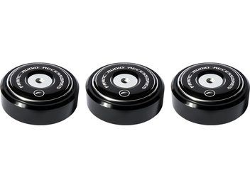 Tre piedini circolari neri Franc Audio Accessories Ceramic Disc Slim, visti dall'alto, con logo bianco