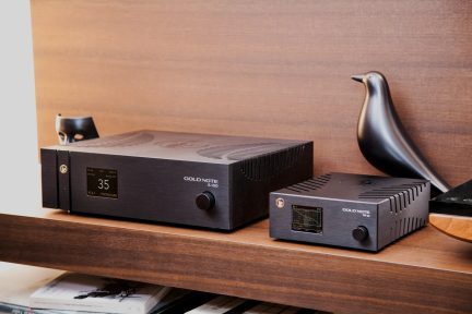 Black Gold Note IS-1000 integrated amplifier and PH-10 phono preamplifier on wooden cabinet
