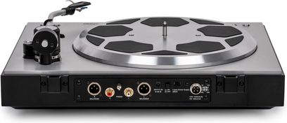 Thorens TD 404 DD platespiller i sølv og svart, sett bakfra med stort aluminiumsfat, tonerarm og tilkoblinger