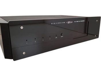 DAC-lydomformer Digicode S-192, sort rektangulært kabinet, frontpanel med 4 indikatorlamper, 1 knap, 1 åbning, hvide inskriptioner