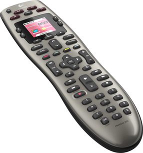 Logitech Harmony 650 universal fjernbetjening i gråsølv med farve-LCD-skærm og mange sorte knapper