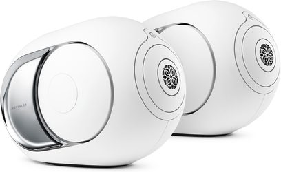 Три бездротові колонки Devialet Phantom I 103 dB Chrome Stereo у хромованому виконанні, вид спереду, поруч