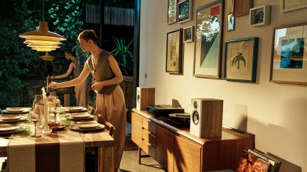 Bowers & Wilkins 607 S3