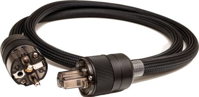 Taga Harmony TPC-TS 2m netsnoer, zwart gevlochten omhulsel, vergulde IEC- en Schuko-connectoren, bovenaanzicht op witte achtergrond