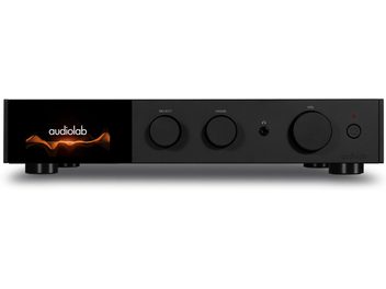 Must Audiolab 9000A musta värvi integreeritud stereo hi-fi võimendi, millel on valgustatud logoga ekraan, 3 ümmargust nuppu, kõrvaklapipesa, punane nupp