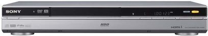 Sony RDR-HX680 sort Blu-ray-optager set forfra, placeret på en reflekterende overflade