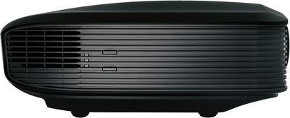 Optoma HD83 sort videoprojektor, set forfra, med horisontal ventilationsgitter på forsiden, to justeringsdrejeknapper