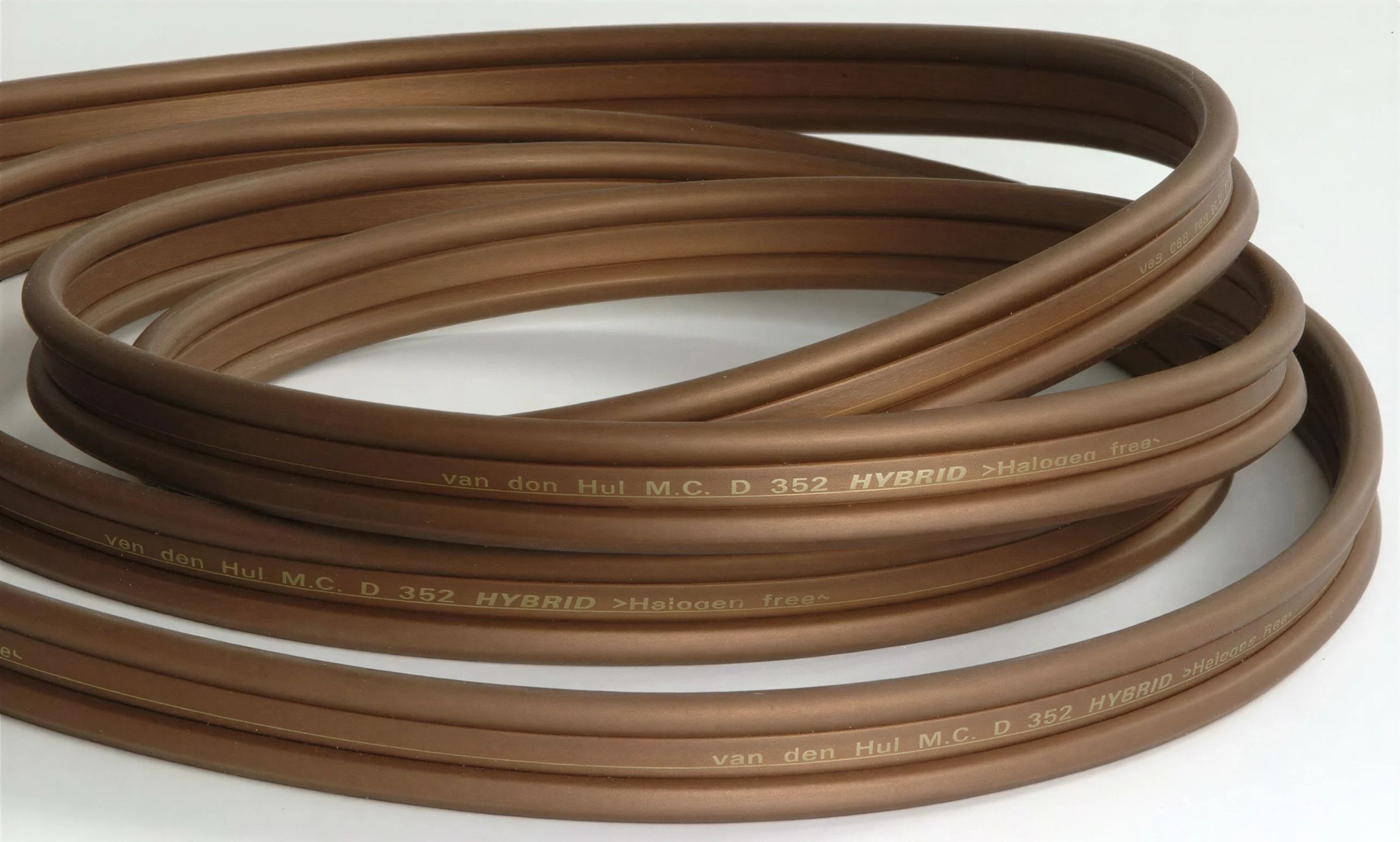 Van den Hul The D-352 Hybrid - Speaker cable or wire, by the meter
