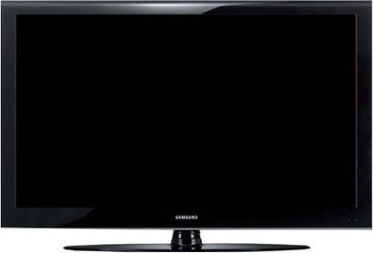 Samsung LE46A568 fladskærms-tv slukket, sort skærm, set forfra, smal, blank sort ramme, rektangulært, mat sort midterstillet fod