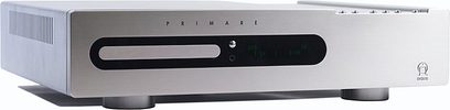 Primare DVDi 10 DVD-afspiller set forfra, sølvfarvet metalkabinettet med sort frontpanel, display og diskskuffe
