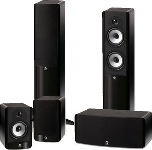 Sæt af Boston Acoustics A250 sorte højglans gulvhøjtalere, 2 store og 2 små, set forfra, på hvid baggrund