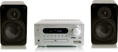 Tangent MCS650DVD hi-fi-anlæg med DVD-afspiller og 2 sorte højttalere, set forfra på hvid baggrund