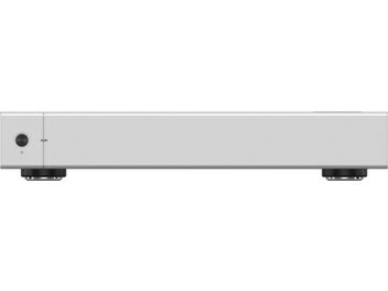Amplificateur de puissance Matrix Audio Element P2 en aluminium argenté brossé, vue de face, façade minimaliste avec unique bouton marche noir à gauche et deux pieds circulaires noirs
