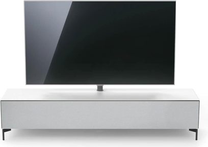 Hvidt TV-møbel med sort fladskærm, set forfra, liggende rektangulært format, sorte metalben