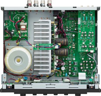 zwart interieur van de Marantz Model 50n