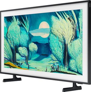 Televizor Samsung TQ55LS03FAU s vysokým rozlišením 2025 - pohled z boku s černým rámem a obrazovkou zobrazující krajinomalbu