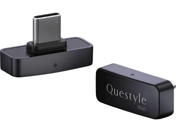 İki farklı açıdan görünen, USB-C konektörlü siyah Questyle QCC DONGLE PRO 2 kablosuz verici