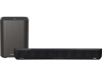 Juoda stačiakampė garso kolonėlė Sennheiser AMBEO Soundbar Max su žemų dažnių garsiakalbiu SUB, baltame fone
