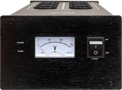 Taga Harmony PC-5000 sort strømforsyning, frontvisning, analog spændingsvisning, tænd/sluk-kontakt