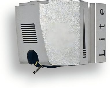 Vertere Acoustics Pack DGX Sabre Lite phono-element in wit getextureerd aluminium, driekwart vooraanzicht van links, met zwarte zijsleuven, verticale “Lite”-belettering op de rechterrand en een zwarte cantilever die onder het blok uitsteekt