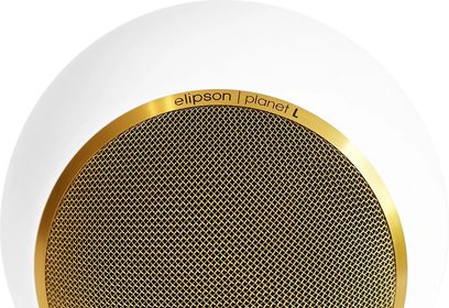 Boekenplankluidspreker Planet L Mat wit goud met gouden ronde grill en inscriptie "elipson | planet L" op de rand