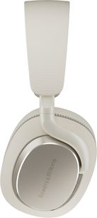 Bowers & Wilkins Px7 S3 kulaklık, profil görünümü, kumlanmış alüminyumdan yapılmış oval kapalı kulaklık kabuğu üzerinde kazınmış logo, kumaş aralık ve yastıklar, mat plastikten yapılmış kavisli menteşe