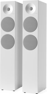 Par højtalere Tangent Spectrum II X6, hvide matte kabinetter, runde metalgitter, trekvarts forfra