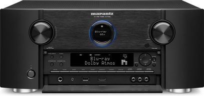 Marantz AV7705 sort hjemmebiografsforstærker, frontvisning, blå skærm "Blu-ray Dolby Atmos", knapper og tilslutninger