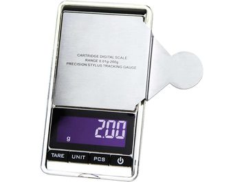 Balance de précision numérique Cartridge Digital Scale 0.01g-200g avec écran LCD affichant 2.00 g, boutons et plateau en métal
Dijital Kartuş Hassas Terazi 0.01g-200g, LCD ekranında 2.00 g gösteren, metal düğmeli ve metal platformlu