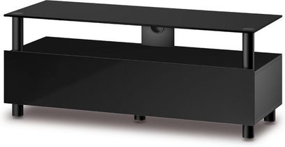 Obdélníkový černý TV stolek se 2 zásuvkami, 1 otevřenou přihrádkou, čtvercovými nohami, černou skleněnou deskou a konstrukcí z desek