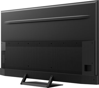 TCL 75C731 2022 sort fladskærms-TV, set forfra, stående på dobbelt V-formet fod