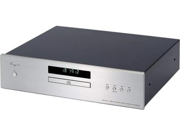 Cayin CS-100CD hi-fi CD-afspiller, rektangulær, sort metalkabinet og front i børstet sølv-aluminium, set fra trekvart forfra, med centralt grønt digitalt display, horisontal indføringsåbning og fem runde betjeningsknapper