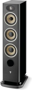 Sloupcový reproduktor Focal Aria Evo X N°2 v černém laku, pohled zepředu, 3 kulaté reproduktory, 1 výškový reproduktor, černý obdélníkový box