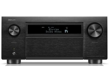 Denon AVC-A10H hjemmebiografforstærker sort, set forfra, to cirkulære knapper, centralt display der viser "Blu-ray Dolby Atmos"