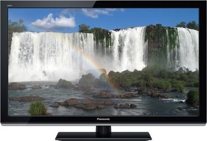 Panasonic TX-L32X5 fladskærms-TV med billede af vandfald omgivet af vegetation og klipper, set forfra