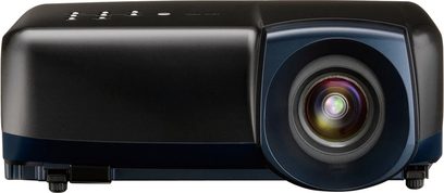 Mitsubishi HC5500 sort videoprojektor set forfra, centreret objektiv med rund linse omgivet af en iriserende blå ring