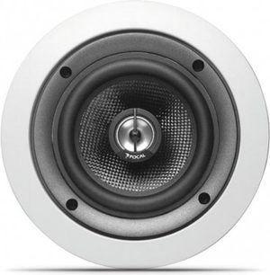 Focal Custom IC 105-T indbygningshøjttaler til loft, set forfra, lysegrå ramme, mørk gråt perforeret højttaler, central diskant
