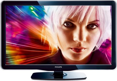 Nærbillede af blond kvindes ansigt på Philips 46PFL5605H TV-skærm, intenst blik, røde læber, sløret farverig baggrund