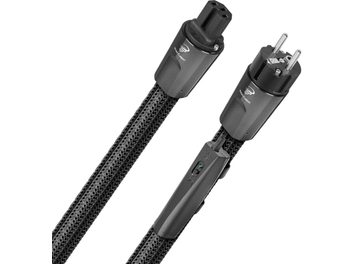 Два чорних кабелі живлення Audioquest Tornado 72V DBS C15 довжиною 1 м, сірі роз'єми, плетена оболонка, на білому тлі