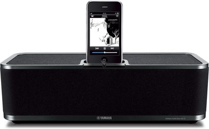 Yamaha PDX-31 sort dockingstation, set forfra, iPhone placeret på dockingstationen, skærm tændt viser et diagram