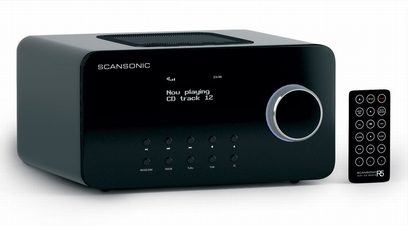Scansonic SC-R5 radio i sort, set forfra, LCD-skærm, knapper, volumeknap, CD-sprække, fjernbetjening