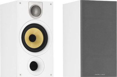 Bowers & Wilkins 686 S2 bokhyllevegg hvit, frontvisning, svarte runde diskant- og mellomtonehøyttalere på hvit baffle