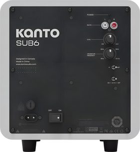 Kanto SUB6 valge bassikõlar, tagantvaade koos taseme-, sagedus- ja RCA-sisendite juhtnuppudega