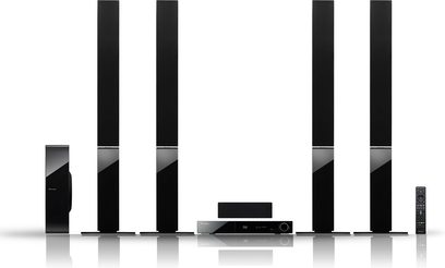 Sort Pioneer BCS-707 hjemmebiografsystem bestående af 5 højttalertårne, 1 centerkanal, 1 basreflekskabinet og 1 Blu-ray-receiver