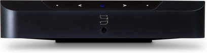 Wzmacniacz hi-fi stereo BlueSound PowerNode EDGE czarny, widok z przodu, czarna obudowa z niebieskimi przyciskami i wskaźnikami, kompaktowy rozmiar