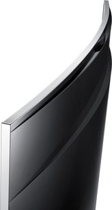 Samsung UE65HU8500-tv, set fra siden, sort buet skærm, smal sølvfarvet ramme, rektangulær sølvfarvet fod
