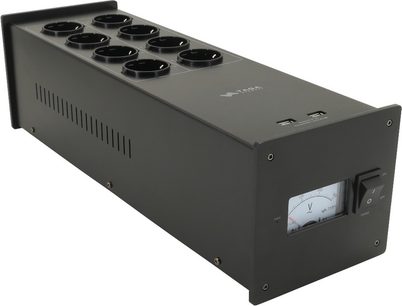Taga Harmony PF-1000LPS sort, perspektivvisning, 8 runde stik på toppen, 2 USB-porte, afbryder og voltmeter på fronten