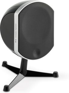 Kompakt Focal Bird + Dome sort, sort cirkulær højttaler på sølvfarvet X-formet stativ, set fra venstre 3/4 forside