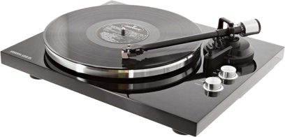 Enova HIFI Vision 4 USB sort pladespiller, set oppefra, tonarm med pickup, metalplade, kontroller på siden